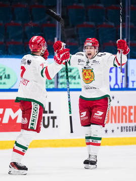 Moras Andre Dahlqvist och Filip Björkman jublar