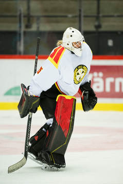Brynäs målvakt Amanda Johansson deppar