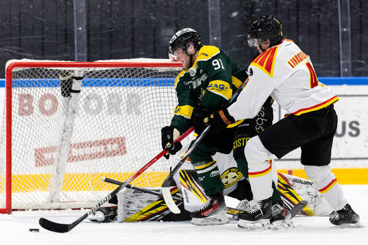 Brynäs Theo Lindstein och Östersunds Oscar Pettersson