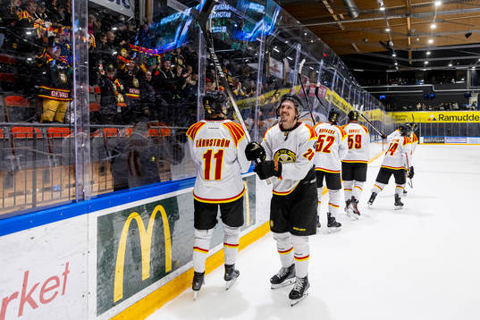 Brynäs Johannes Kinnvall jublar