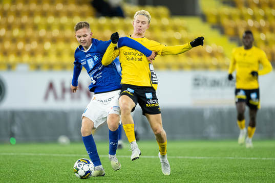 Norrbys Melvin Korpås och Elfsborgs Felix Älverdal