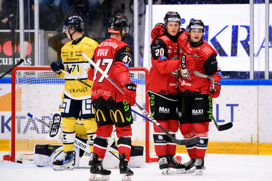 Malmö Redhawks Thomas Berg Paulsen jublar