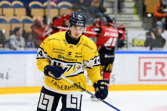 HV71s Hugo Fransson deppar