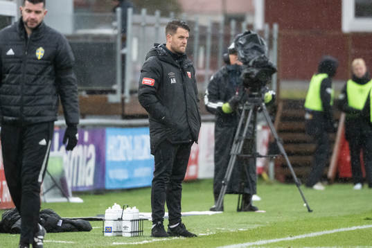 Degerfors tränare Andreas Holmberg deppar