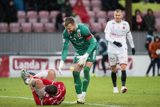 Degerfors Gustav Lindgren och Kalmars Ricardo Friedrich