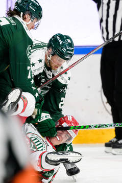 Färjestads Marcus Westfält och Frölundas David Edstrom