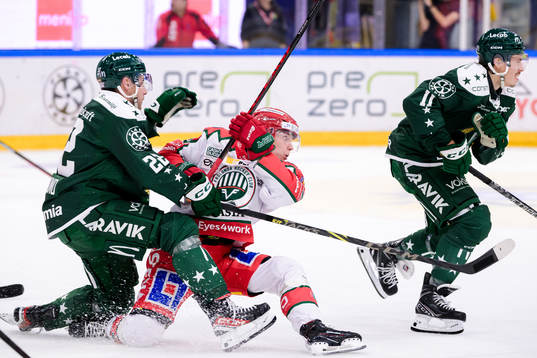 Färjestads Per Åslund och Frölundas Noah Hasa