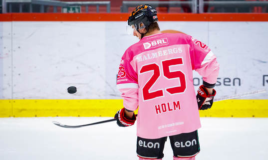 Örebros Philip Holm