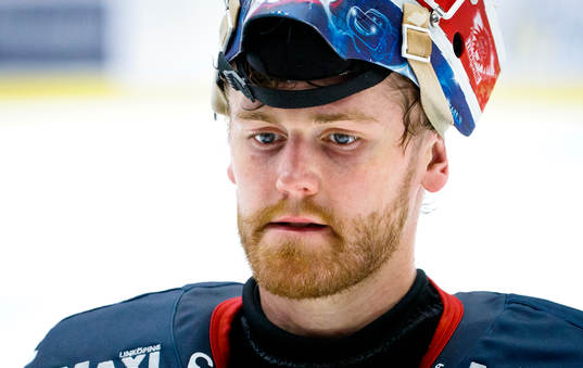 Linköpings målvakt Marcus Högberg deppar