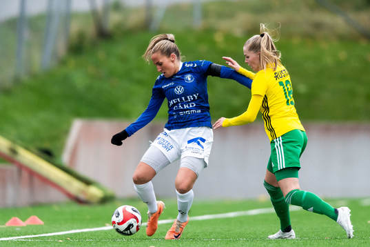 Trelleborgs Hanna Persson och Bollstanäs Moa Liwendahl
