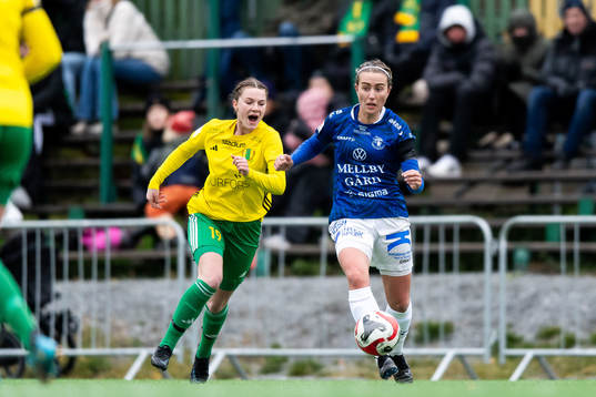 Bollstanäs Linn Allgulin och Trelleborgs Viktoria Persson