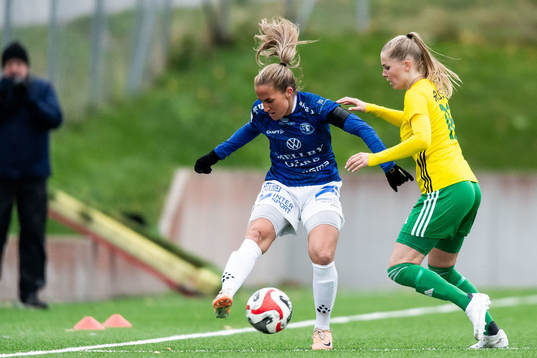 Trelleborgs Hanna Persson och Bollstanäs Moa Liwendahl