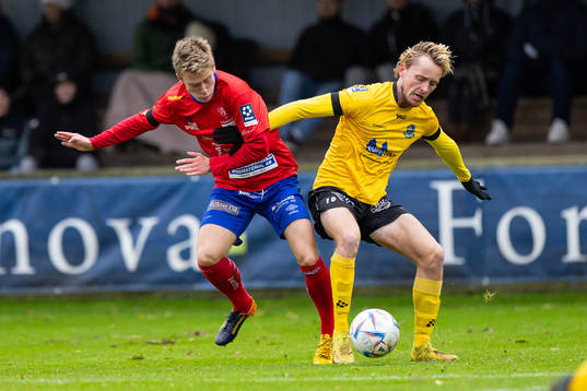 Tvååkers Melvin Sjöland och Lunds BKs Joel Sundström