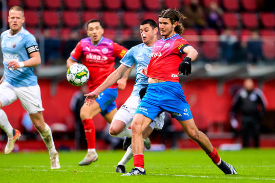 Gefles Kevin Persson och Helsingborgs Wilhelm Loeper