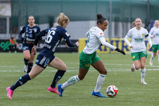Hammarbys Madelen Janogy och Linköpings Malin Brenn