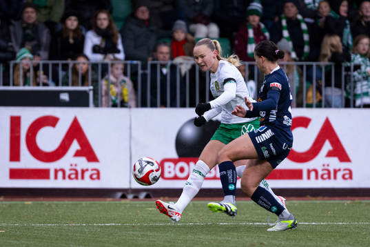 Hammarbys Matilda Vinberg och Linköpings Angela Beard