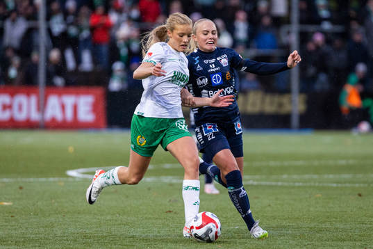 Hammarbys Lotta Ökvist och Linköpings Alva Selerud