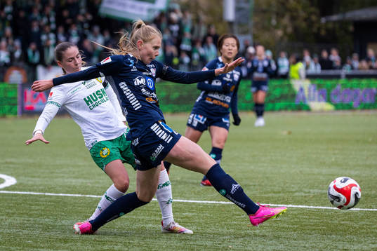Hammarbys Smilla Vallotto och Linköpings Malin Brenn