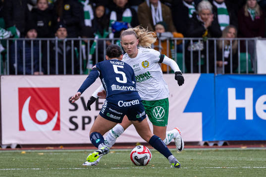 Hammarbys Matilda Vinberg och Linköpings Angela Beard