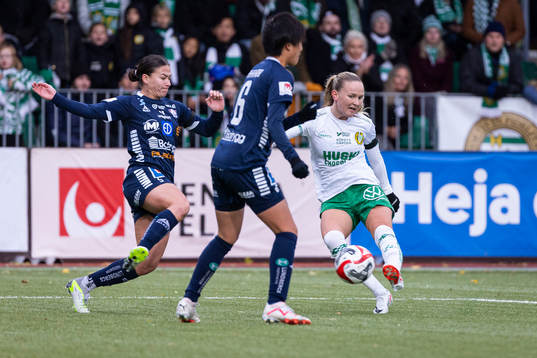 Hammarbys Matilda Vinberg och Linköpings Angela Beard och