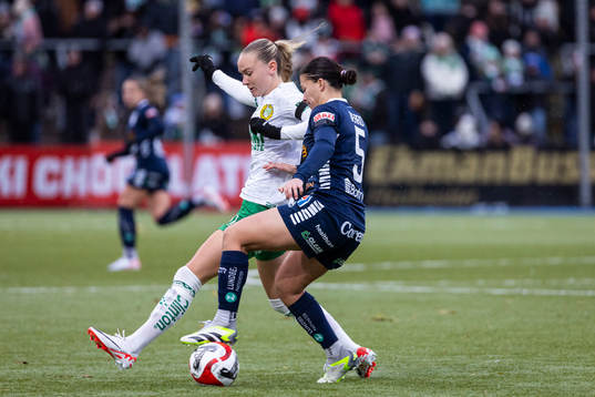 Hammarbys Matilda Vinberg och Linköpings Angela Beard