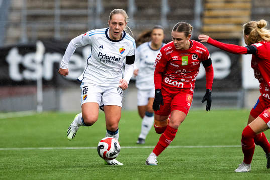 Djurgårdens Alice Bergström och Örebros Maja Bodin