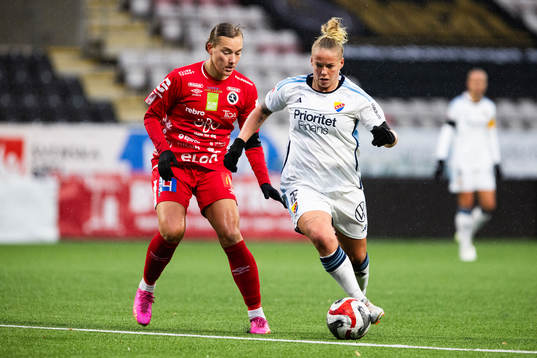Örebros Jenny-Julia Danielsson och Djurgårdens Therese