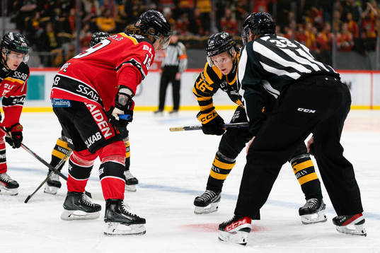 Luleås Mario Kempe och Skellefteås Linus Lindström