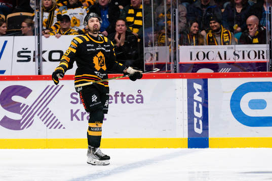 Skellefteås Dylan Sikura deppar