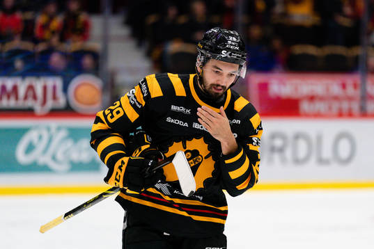Skellefteås Dylan Sikura deppar
