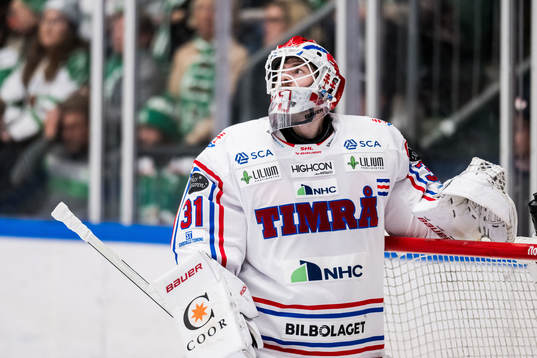 Timrå IKs målvakt Tim Juel deppar
