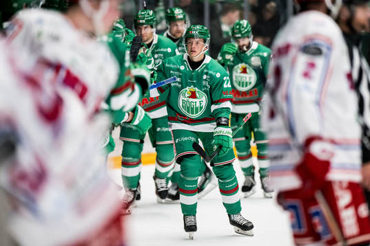 Rögle BKs Samuel Jonsson jublar