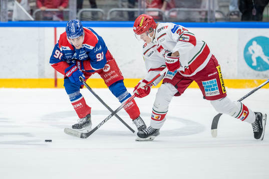 Oskarshamns Logan Hutsko och MoDos Erik Walli Walterholm