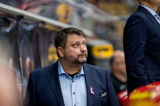 MoDos tränare Mattias Karlin