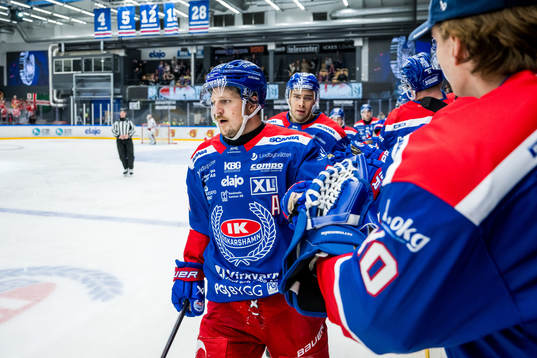 Oskarshamns Patrik Karlkvist jublar
