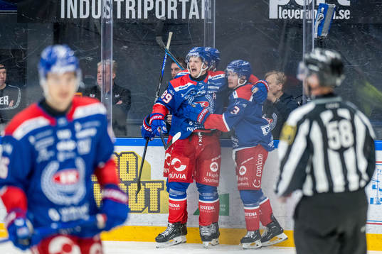 Oskarshamns Patrik Karlkvist jublar