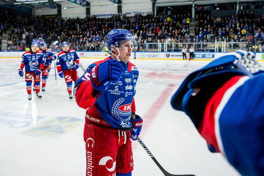 Oskarshamns Nick Olesen jublar