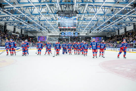 Oskarshamns spelare jublar