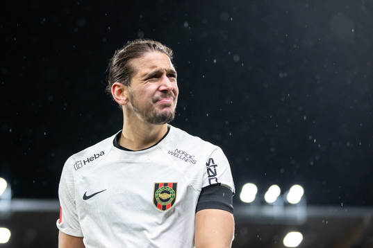 Brommapojkarnas Nikola Vasic deppar