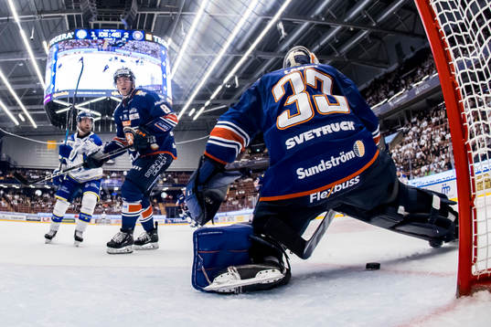 Växjös målvakt Emil Larmi