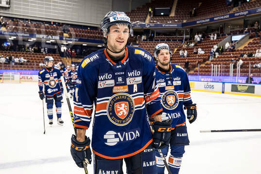 Växjös Keegan Lowe jubel