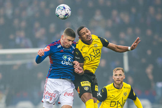 Andrej Ilic of Vålerenga and Lunan Ruben Gabrielsen of