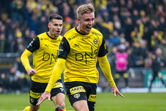 Martin Ove Roseth of Lillestrøm celebrates