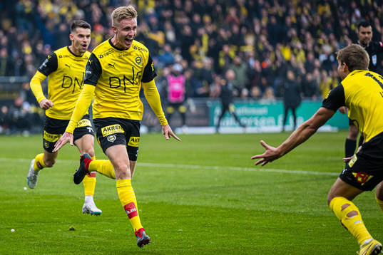 Martin Ove Roseth of Lillestrøm celebrates