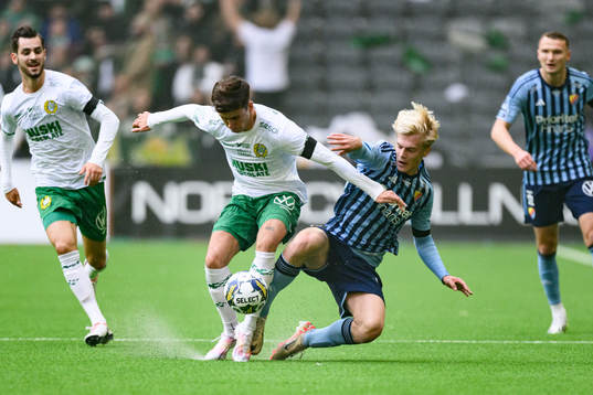 Hammarbys Marc Llinares Barragan och Djurgårdens Lucas