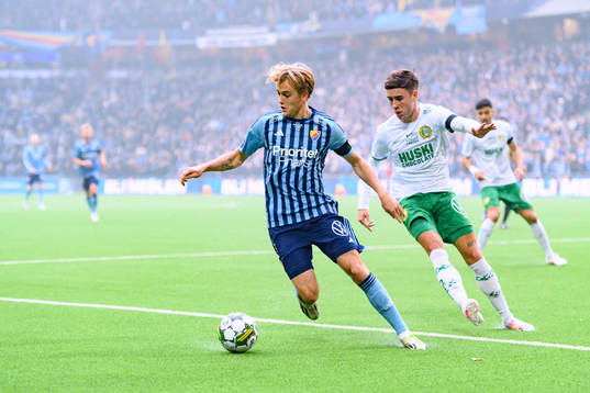 Djurgårdens Oskar Fallenius och Hammarbys Marc Llinares