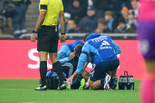 Djurgårdens Piotr Johansson får vård