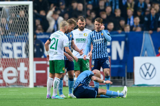 Djurgårdens Magnus Eriksson har ont