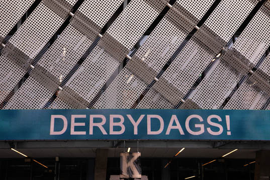 Skylt på Tele2 Arena