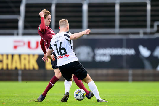 Västerås SKs Max Larsson och Landskronas Jesper Strid